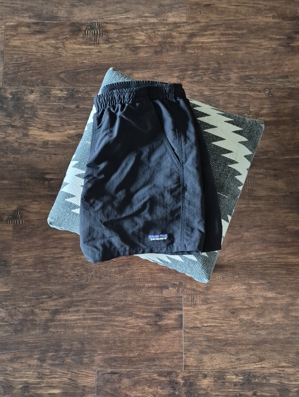 Patagonia Baggies Women's Black Shorts Size M